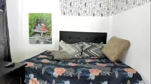 Image 3 of tifanny_fiire Stream on Chaturbate on 1 month ago