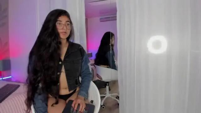 Image 10 of tifanny_greey Stream on Chaturbate on 19 months ago