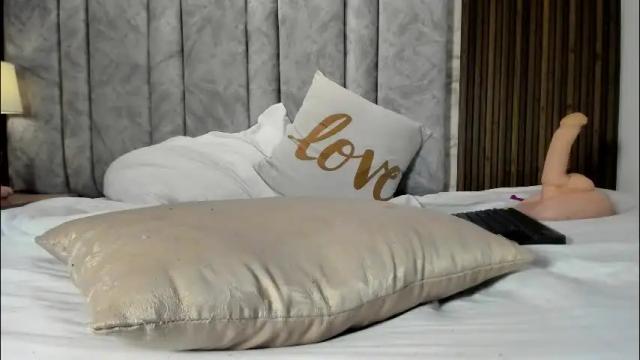 Image 12 of tifany__ross Stream on Chaturbate on 2 months ago