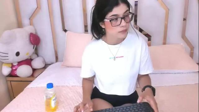 Image 2 of tifany_chill Stream on Chaturbate on 1 month ago