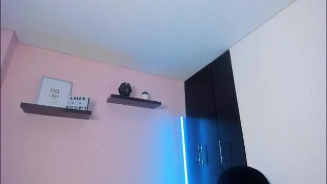 Image 10 of tifanyhills Stream on Chaturbate on 14 hours ago