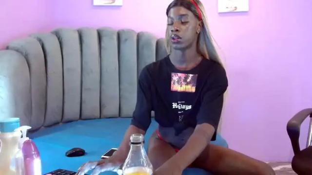 Image 4 of tifanysanchez Stream on Chaturbate on 21 months ago