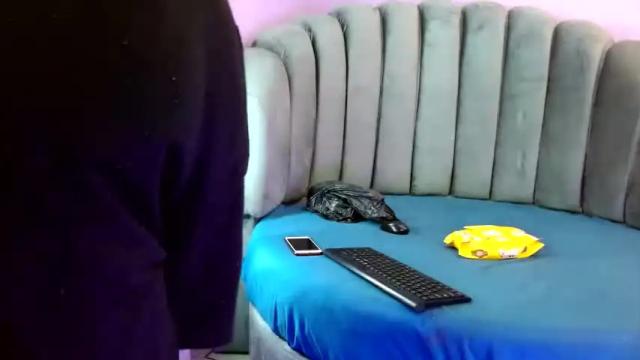 Image 4 of tifanysanchez Stream on Chaturbate on 14 months ago