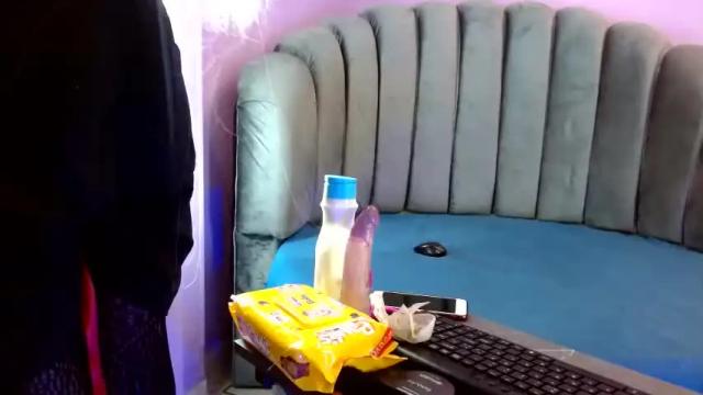 Image 7 of tifanysanchez Stream on Chaturbate on 14 months ago