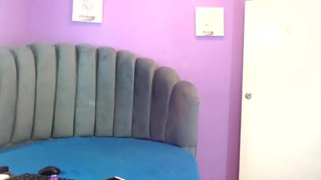 Image 7 of tifanysanchez Stream on Chaturbate on 14 months ago