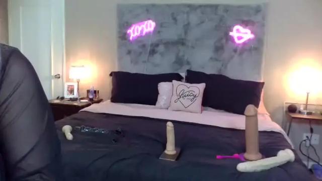 Image 6 of tiff_plays Stream on Chaturbate on 25 months ago