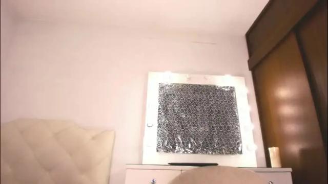 Image 12 of tiffanny_quinn Stream on Chaturbate on 3 months ago