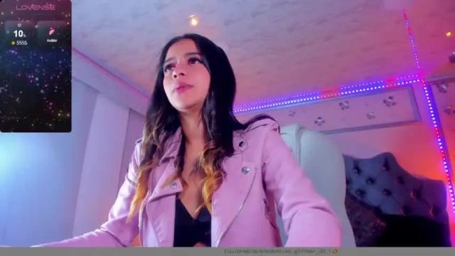 Image 2 of tiffany__lee Stream on Chaturbate on 14 months ago