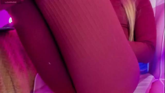 Image 12 of tiffany_bela Stream on Chaturbate on 3 months ago