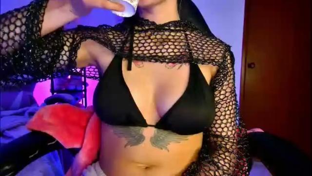 Image 2 of tiffany_bela Stream on Chaturbate on 2 months ago