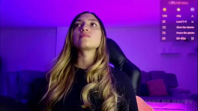 Image 2 of tiffany_bela Stream on Chaturbate on 4 days ago