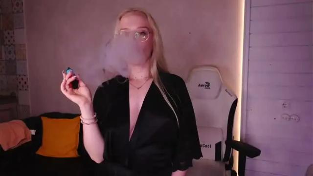 Image 10 of tiffany_blonde Stream on Chaturbate on 19 months ago