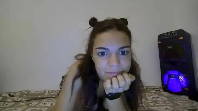 Image 4 of tiffany_chloe Stream on Chaturbate on 22 months ago