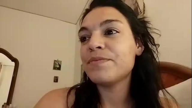 Image 8 of tiffany_chloe Stream on Chaturbate on 8 days ago