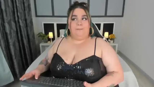 Image 8 of tiffany_laurens Stream on Chaturbate on 14 months ago