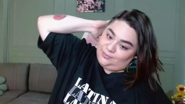 Image 10 of tiffany_laurens Stream on Chaturbate on 14 months ago