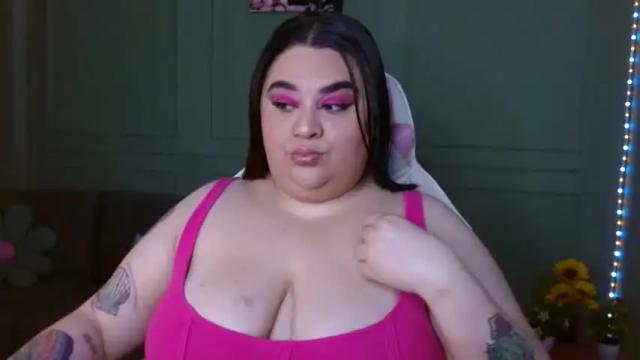 Image 2 of tiffany_laurens Stream on Chaturbate on 12 months ago