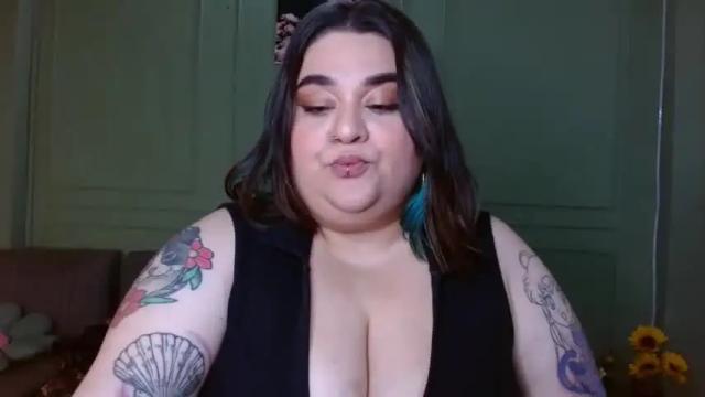 Image 10 of tiffany_laurens Stream on Chaturbate on 12 months ago