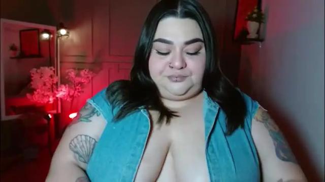 Image 6 of tiffany_laurens Stream on Chaturbate on 26 days ago