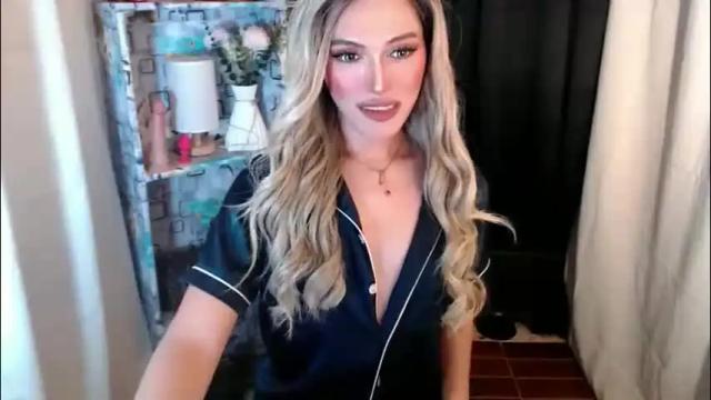 Image 12 of tiffany_welson Stream on Chaturbate on 2 months ago