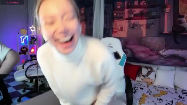 Image 6 of tiffanybatson Stream on Chaturbate on 14 months ago