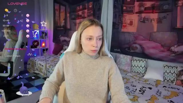 Image 3 of tiffanybatson Stream on Chaturbate on 13 months ago