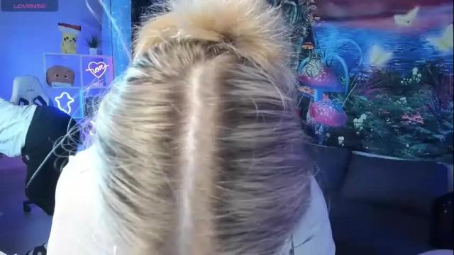Image 11 of tiffanybatson Stream on Chaturbate on 1 month ago