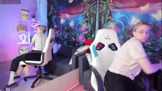 Image 7 of tiffanybatson Stream on Chaturbate on 1 month ago