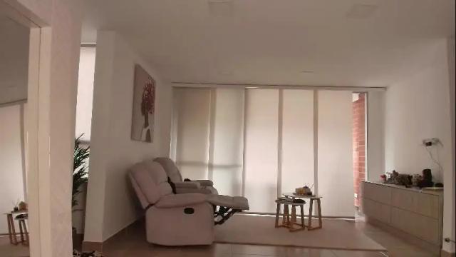 Image 3 of tiffanycole_ Stream on Chaturbate on 2 months ago