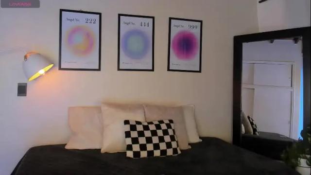 Image 11 of tiffanycole_ Stream on Chaturbate on 14 days ago