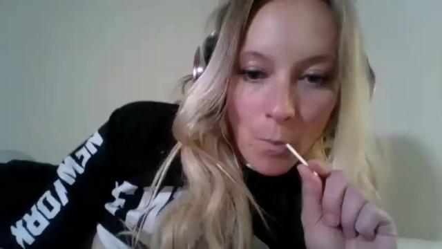 Image 4 of tiffanydove Stream on Chaturbate on 17 months ago