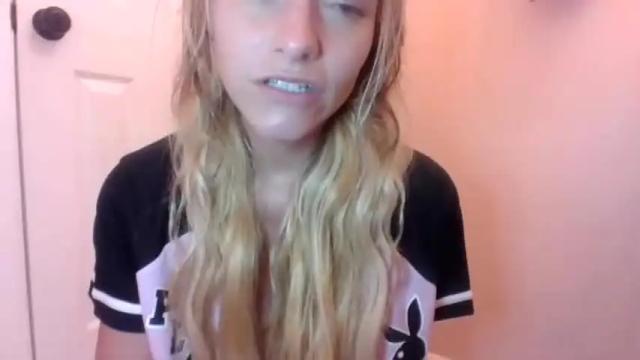 Image 2 of tiffanydove Stream on Chaturbate on 14 months ago