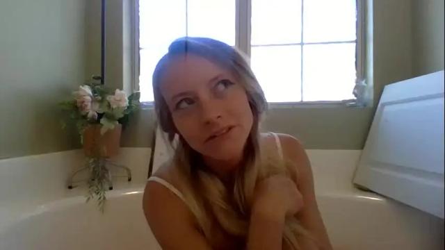 Image 8 of tiffanydove Stream on Chaturbate on 14 months ago