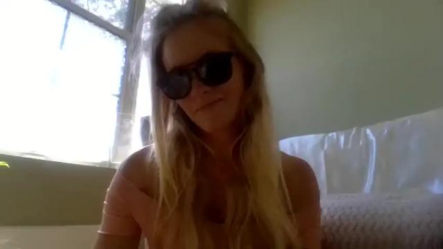 Image 10 of tiffanydove Stream on Chaturbate on 14 months ago