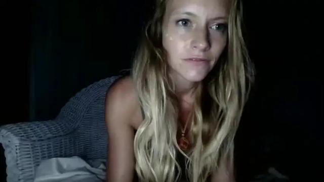 Image 6 of tiffanydove Stream on Chaturbate on 3 days ago