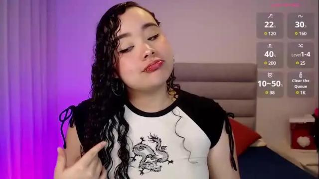 Image 7 of tiffanygiil Stream on Chaturbate on 1 day ago