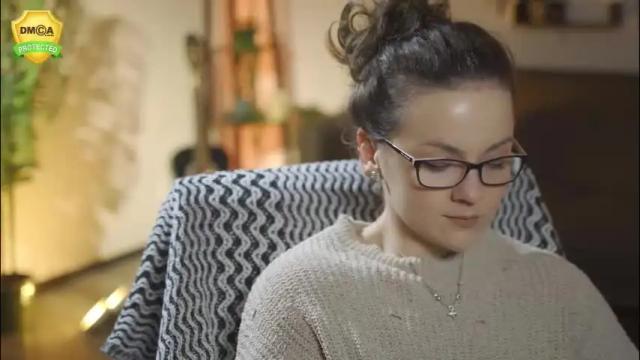 Image 7 of tiffanyriox Stream on Chaturbate on 15 days ago