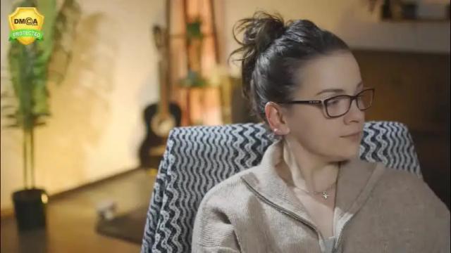 Image 3 of tiffanyriox Stream on Chaturbate on 1 day ago