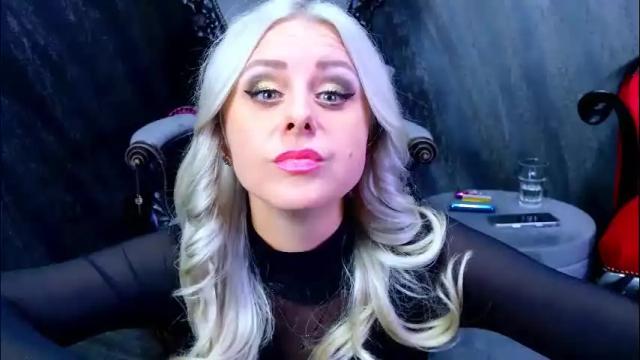 Image 11 of tiffanysia Stream on Chaturbate on 1 month ago
