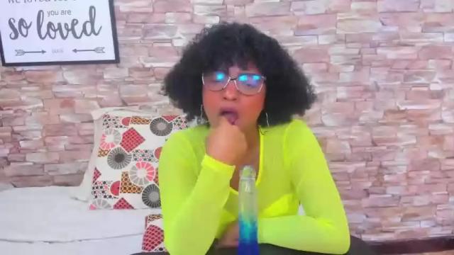 Image 3 of tiffanywalker__ Stream on Chaturbate on 15 months ago
