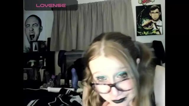 Image 7 of tigbiddygothbitch Stream on Chaturbate on 12 months ago