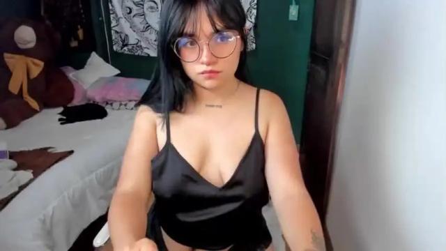 Image 7 of tigerlily__1 Stream on Chaturbate on 21 months ago