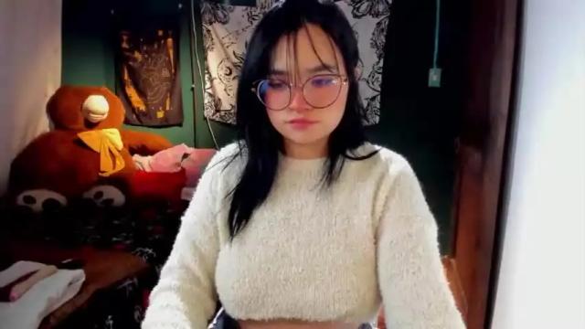 Image 3 of tigerlily__1 Stream on Chaturbate on 20 months ago
