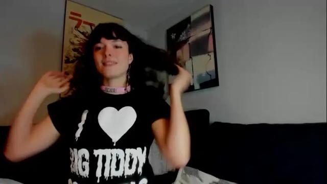 Image 7 of tiggerrosey Stream on Chaturbate on 26 days ago