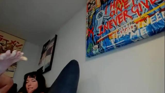Image 4 of tiggerrosey Stream on Chaturbate on 24 days ago
