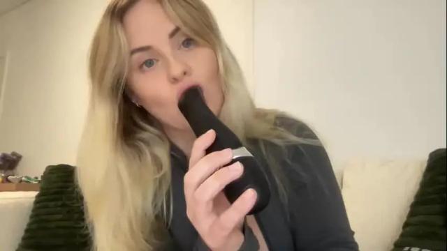 Image 3 of tigoldbitties11 Stream on Chaturbate on 1 month ago