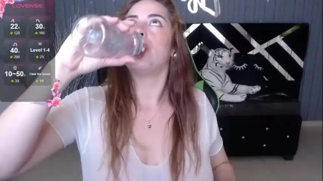Image 8 of tiina_a Stream on Chaturbate on 10 days ago