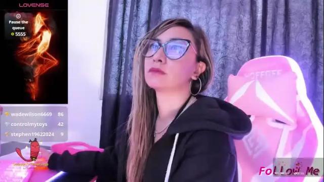 Image 3 of tila_tequila15 Stream on Chaturbate on 14 days ago