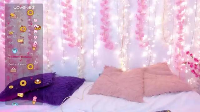 Image 3 of tilatequilas Stream on Chaturbate on 14 months ago