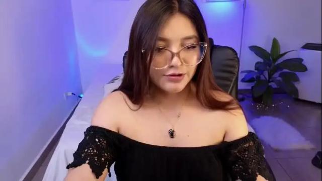 Image 2 of tilatequilas Stream on Chaturbate on 3 months ago